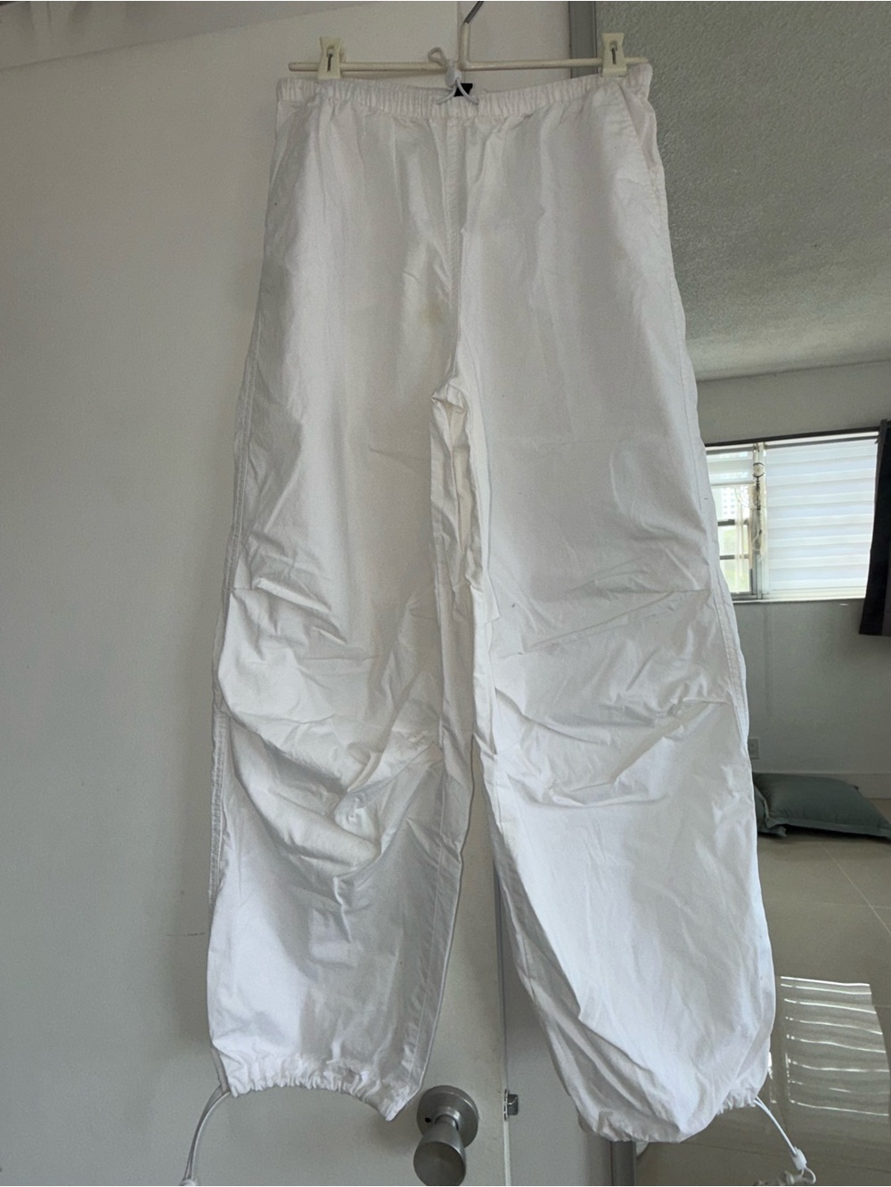 Divided White Men's Drawstring Jogger Pants